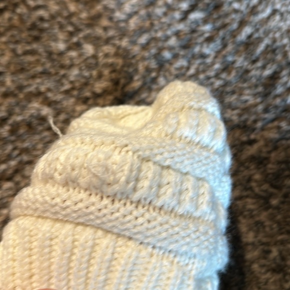 Toddler CC hat - Picture 4 of 4
